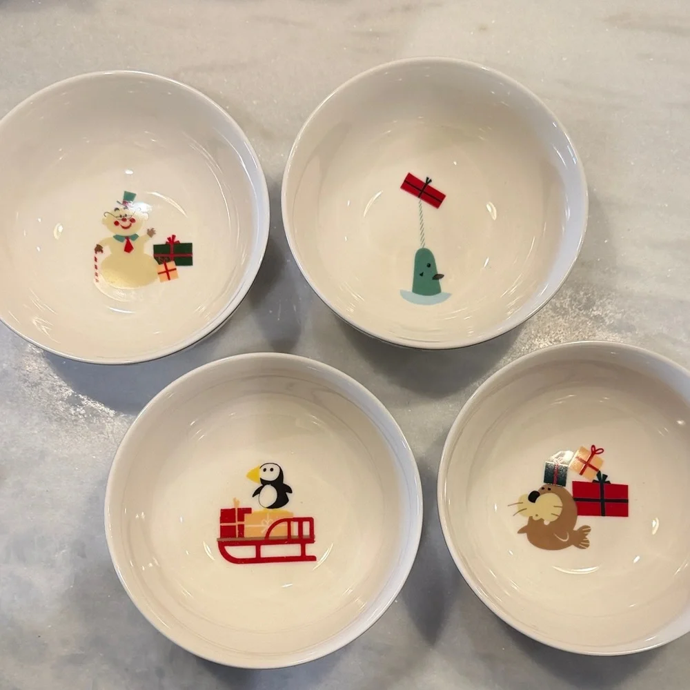 NEW without box Williams Sonoma Elf Cereal Bowls (4)